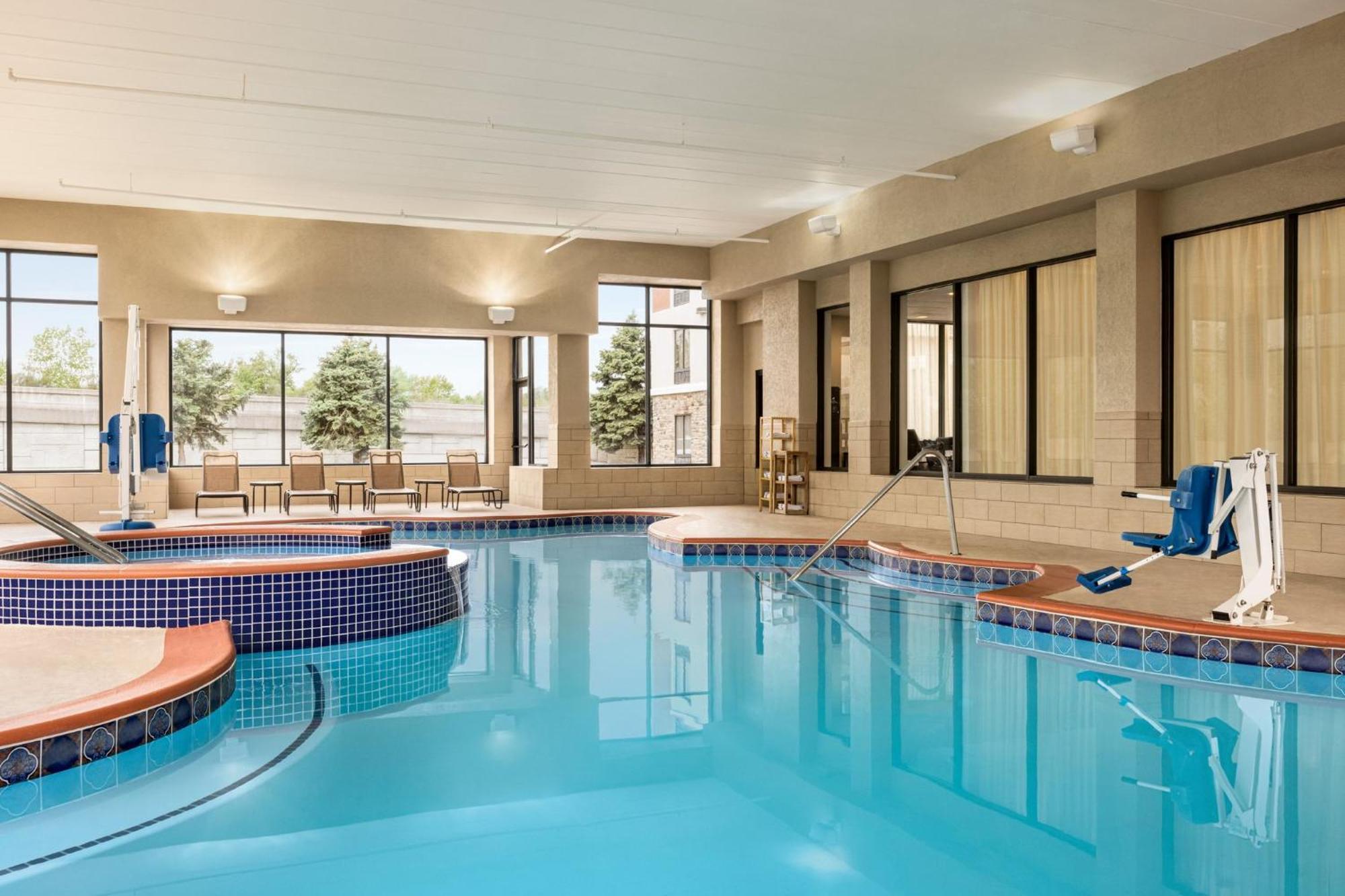 Holiday Inn Express Hotel & Suites Indianapolis W - Airport Area By Ihg Exterior photo