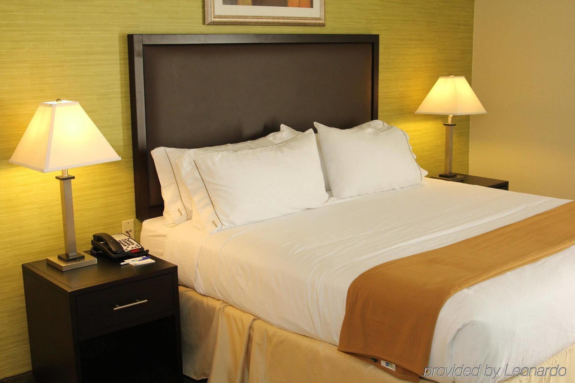Holiday Inn Express Hotel & Suites Indianapolis W - Airport Area By Ihg Exterior photo